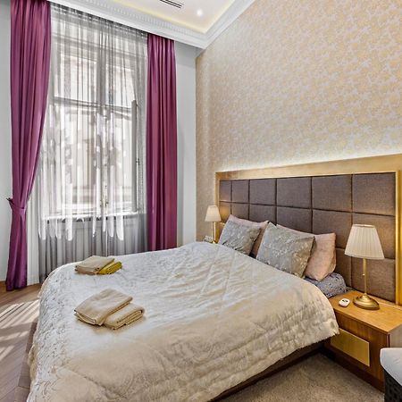 Count Zrinyi Basilica Luxurious Residence Budapest Exterior photo
