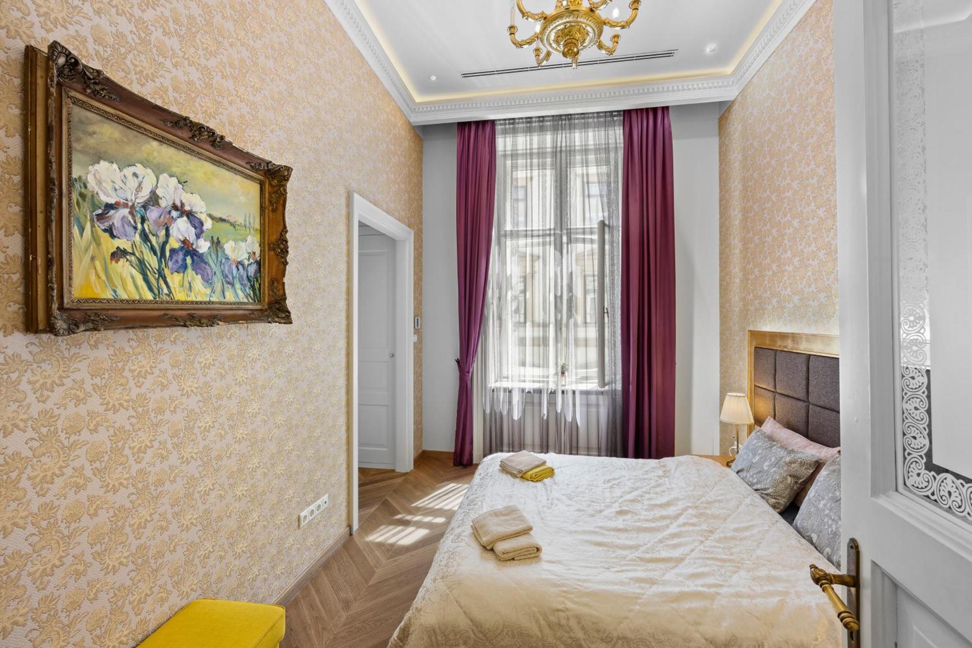 Count Zrinyi Basilica Luxurious Residence Budapest Exterior photo