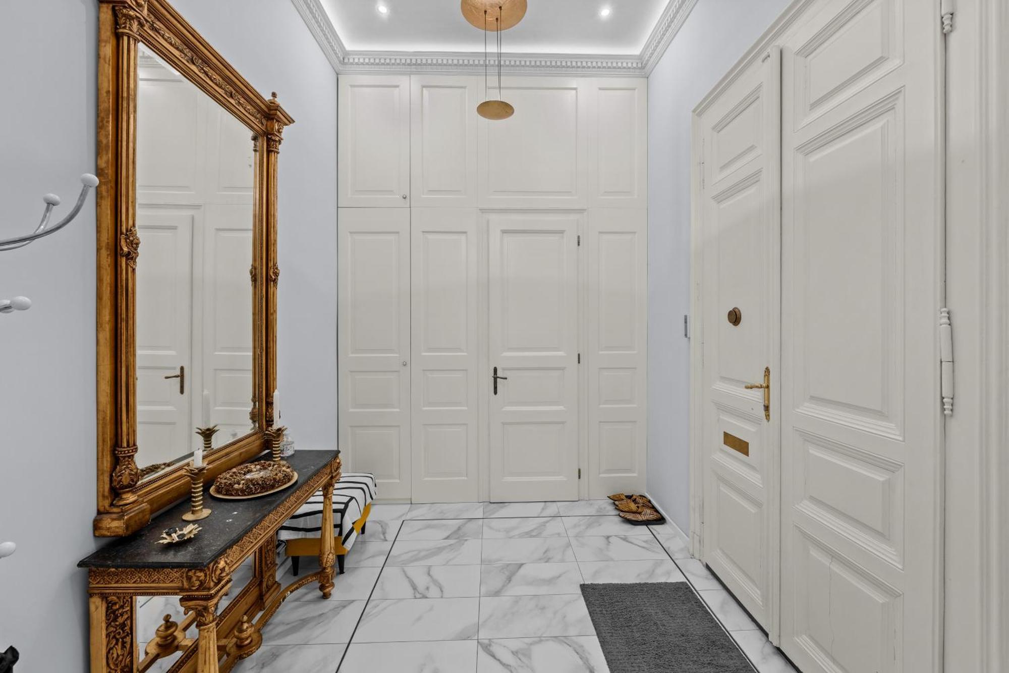 Count Zrinyi Basilica Luxurious Residence Budapest Exterior photo