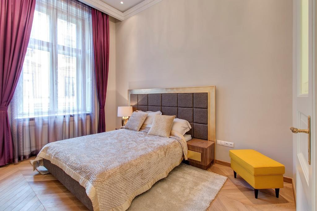 Count Zrinyi Basilica Luxurious Residence Budapest Exterior photo