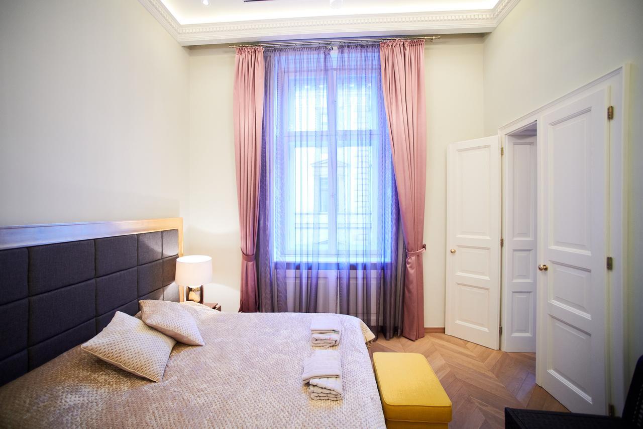 Count Zrinyi Basilica Luxurious Residence Budapest Exterior photo