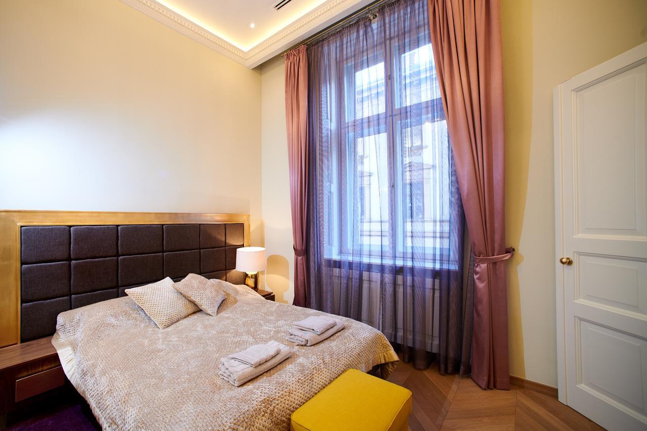 Count Zrinyi Basilica Luxurious Residence Budapest Exterior photo