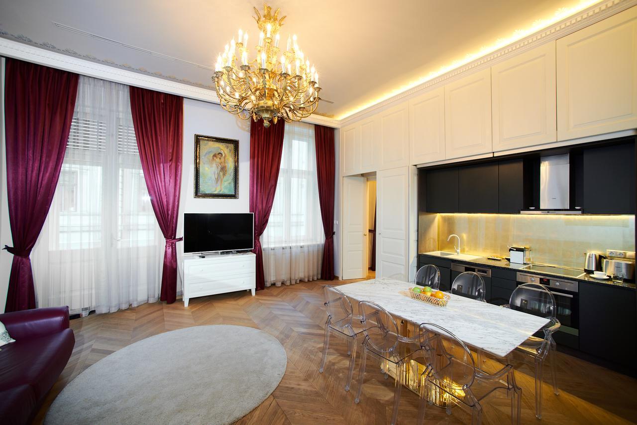 Count Zrinyi Basilica Luxurious Residence Budapest Exterior photo