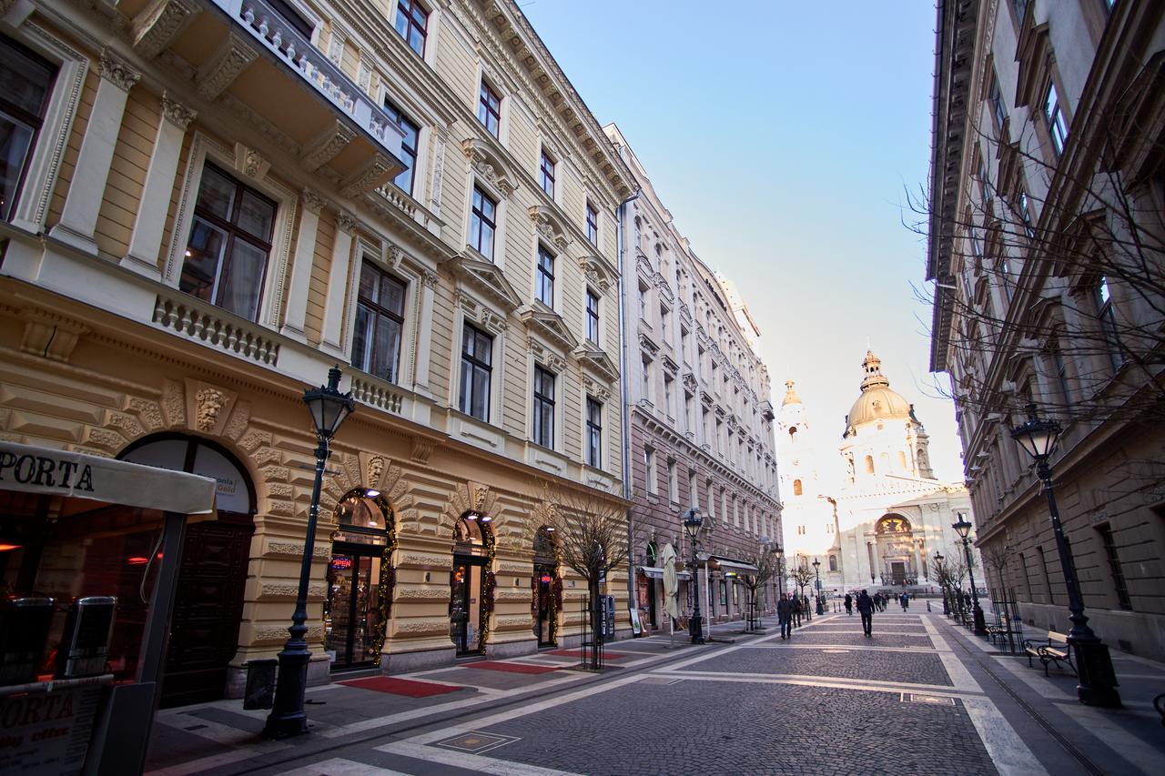 Count Zrinyi Basilica Luxurious Residence Budapest Exterior photo