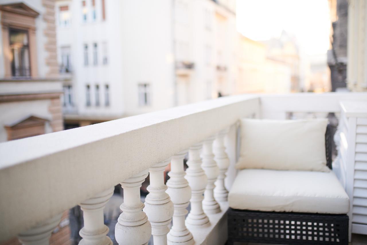Count Zrinyi Basilica Luxurious Residence Budapest Exterior photo